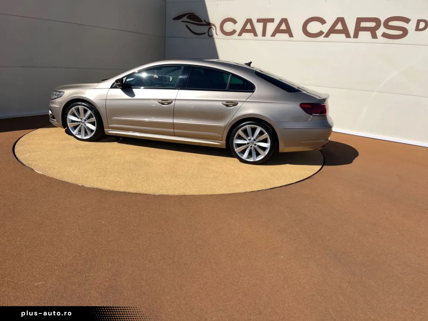 Volkswagen Passat-Cc