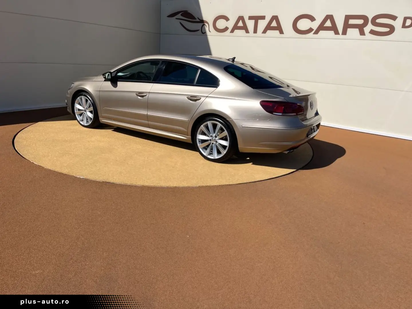 Volkswagen Passat-Cc