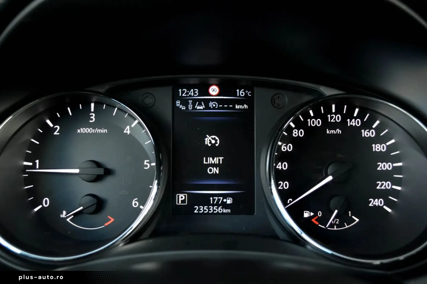 Nissan Qashqai 1.6 DCI Xtronic TEKNA   Diesel   Automată   R