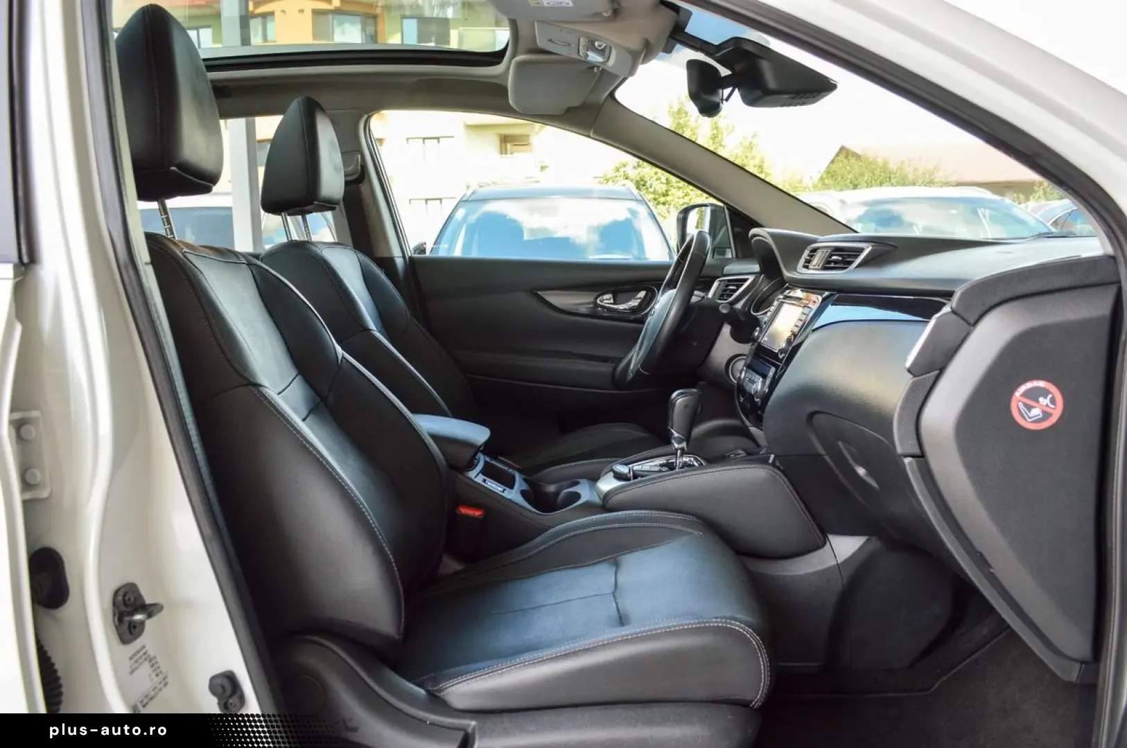 Nissan Qashqai 1.6 DCI Xtronic TEKNA   Diesel   Automată   R