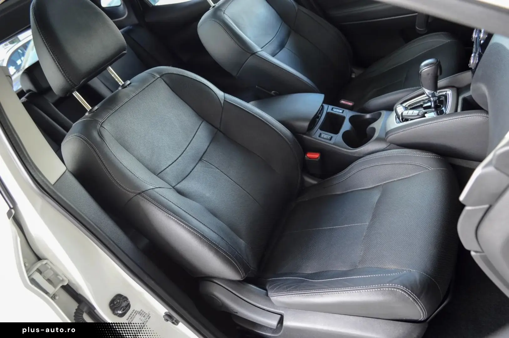 Nissan Qashqai 1.6 DCI Xtronic TEKNA   Diesel   Automată   R