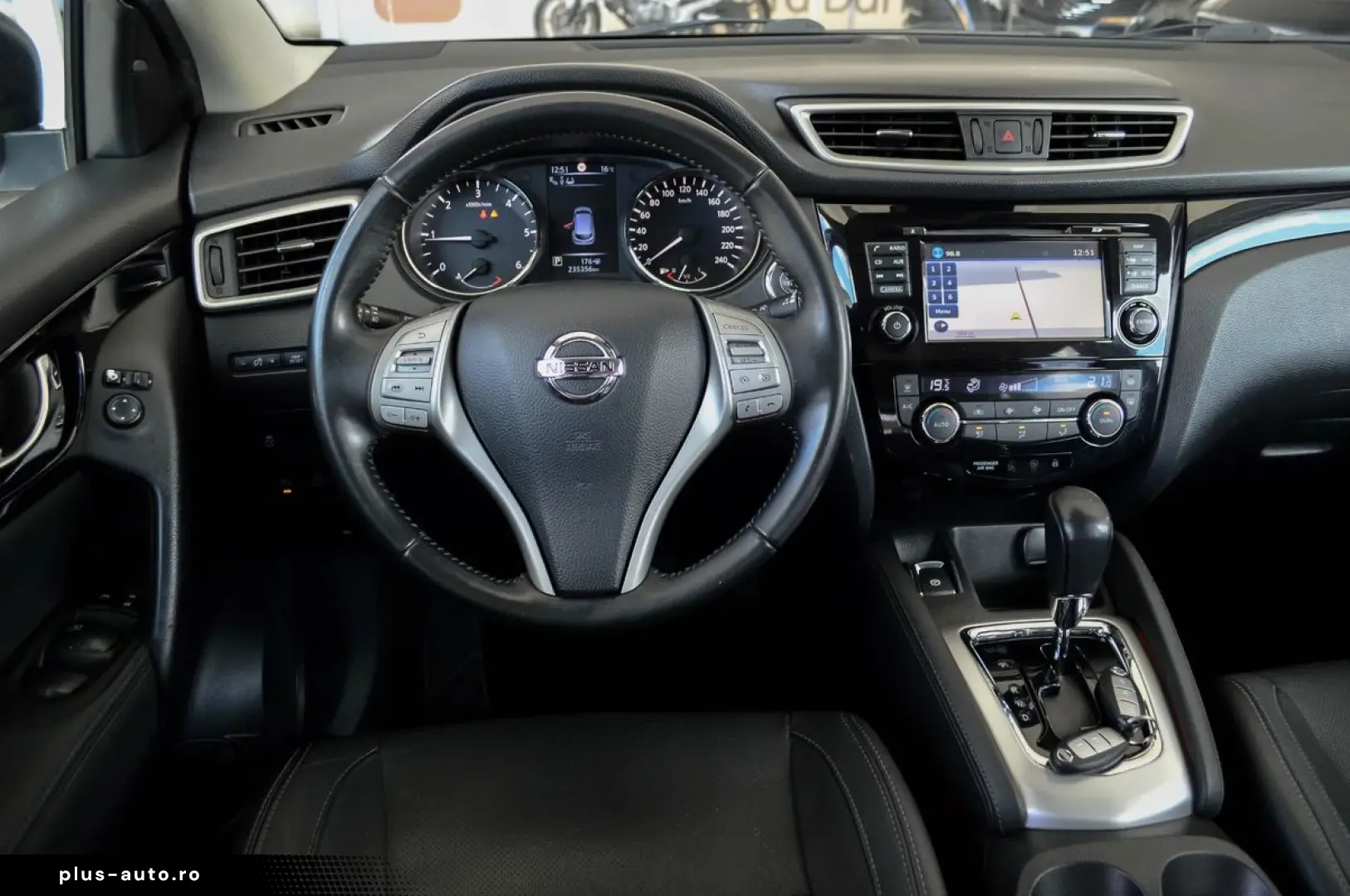 Nissan Qashqai 1.6 DCI Xtronic TEKNA   Diesel   Automată   R