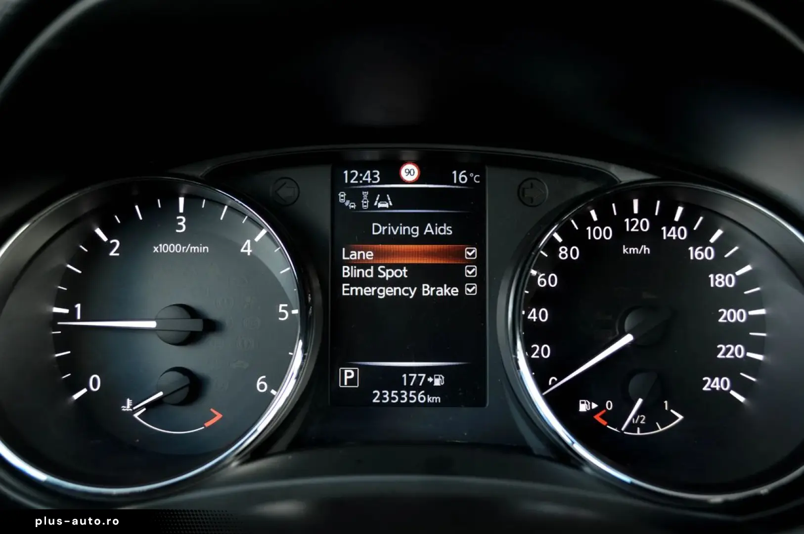 Nissan Qashqai 1.6 DCI Xtronic TEKNA   Diesel   Automată   R