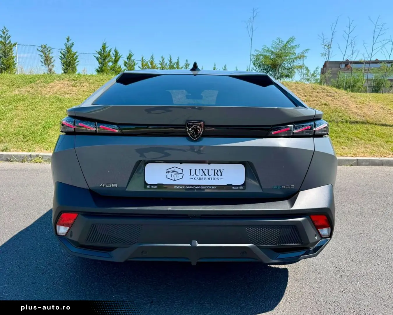 Peugeot 408