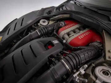 FERRARI Purosangue