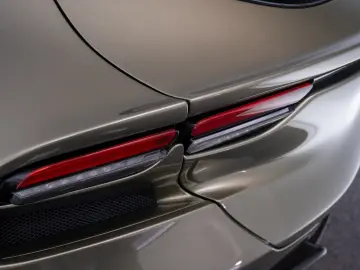 FERRARI Purosangue