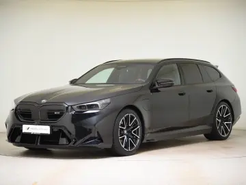 BMW M5 xDrive Touring ACC AHK Pano LED 360  DAB B&W