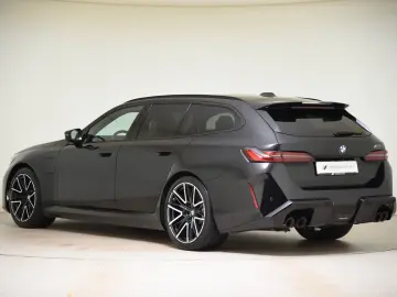 BMW M5 xDrive Touring ACC AHK Pano LED 360  DAB B&W