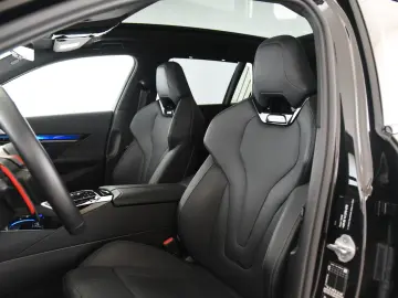 BMW M5 xDrive Touring ACC AHK Pano LED 360  DAB B&W