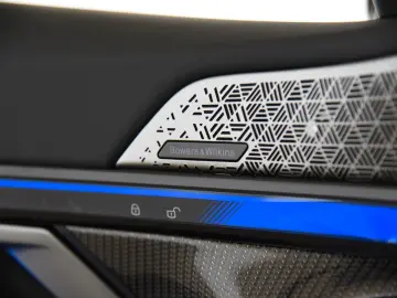 BMW M5 xDrive Touring ACC AHK Pano LED 360  DAB B&W