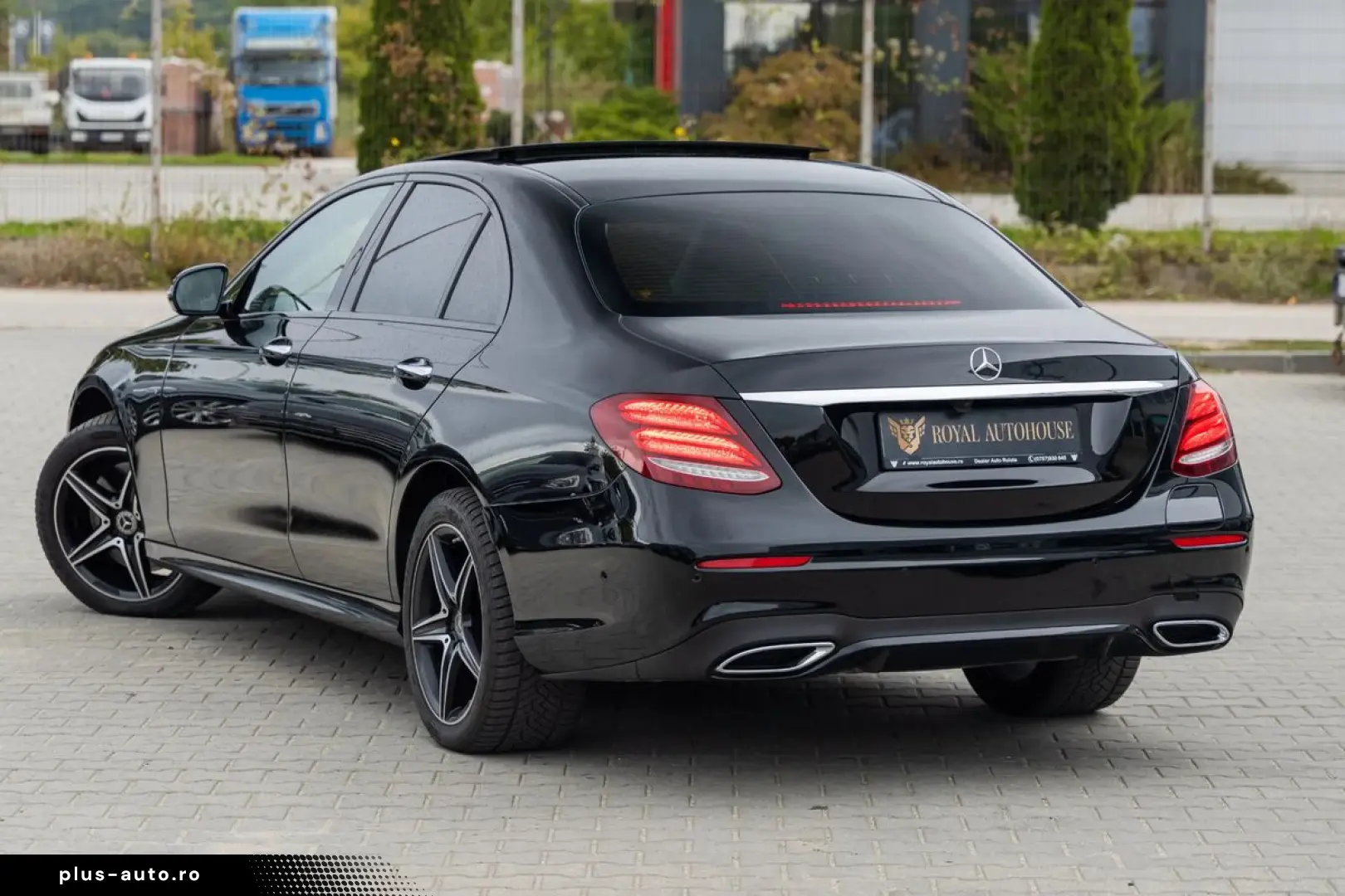 Mercedes-Benz E