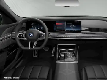 BMW M760e xDrive Fond-Enterteinment Bowers&Wilkins