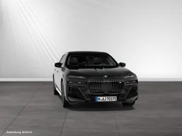BMW M760e xDrive Fond-Enterteinment Bowers&Wilkins