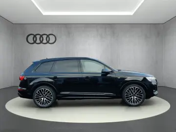 AUDI Q7 S line 50 TDI quattro tiptronic