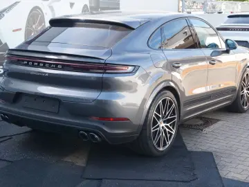 PORSCHE Cayenne Coupe SE-Hybrid HAL AHK 22 RS BOSE
