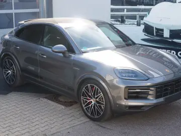 PORSCHE Cayenne Coupe SE-Hybrid HAL AHK 22 RS BOSE