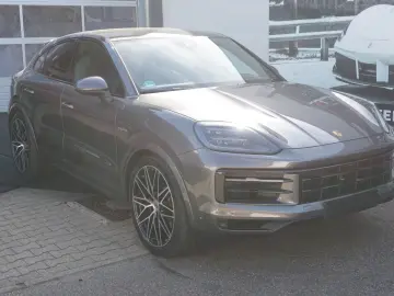 PORSCHE Cayenne Coupe SE-Hybrid HAL AHK 22 RS BOSE