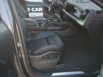PORSCHE Cayenne Coupe SE-Hybrid HAL AHK 22 RS BOSE