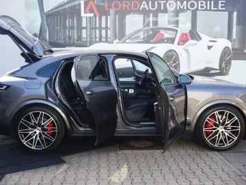 PORSCHE Cayenne Coupe SE-Hybrid HAL AHK 22 RS BOSE