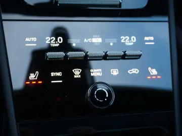 PORSCHE Cayenne Coupe SE-Hybrid HAL AHK 22 RS BOSE