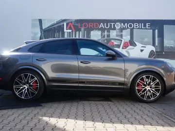 PORSCHE Cayenne Coupe SE-Hybrid HAL AHK 22 RS BOSE