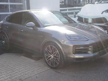 PORSCHE Cayenne Coupe SE-Hybrid HAL AHK 22 RS BOSE