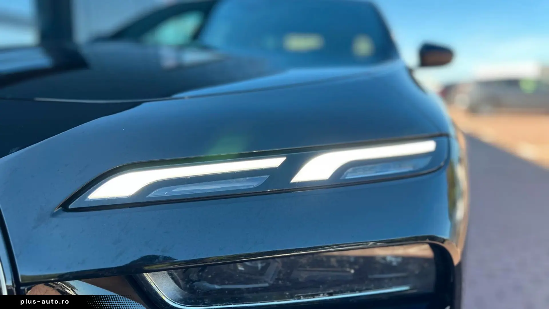 BMW 740d xDrive M Sport Pro   B&W • MASSAGE • SKY LOUNGE