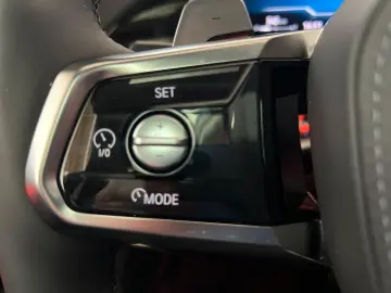 BMW 740d xDrive M Sport Pro   B&W • MASSAGE • SKY LOUNGE