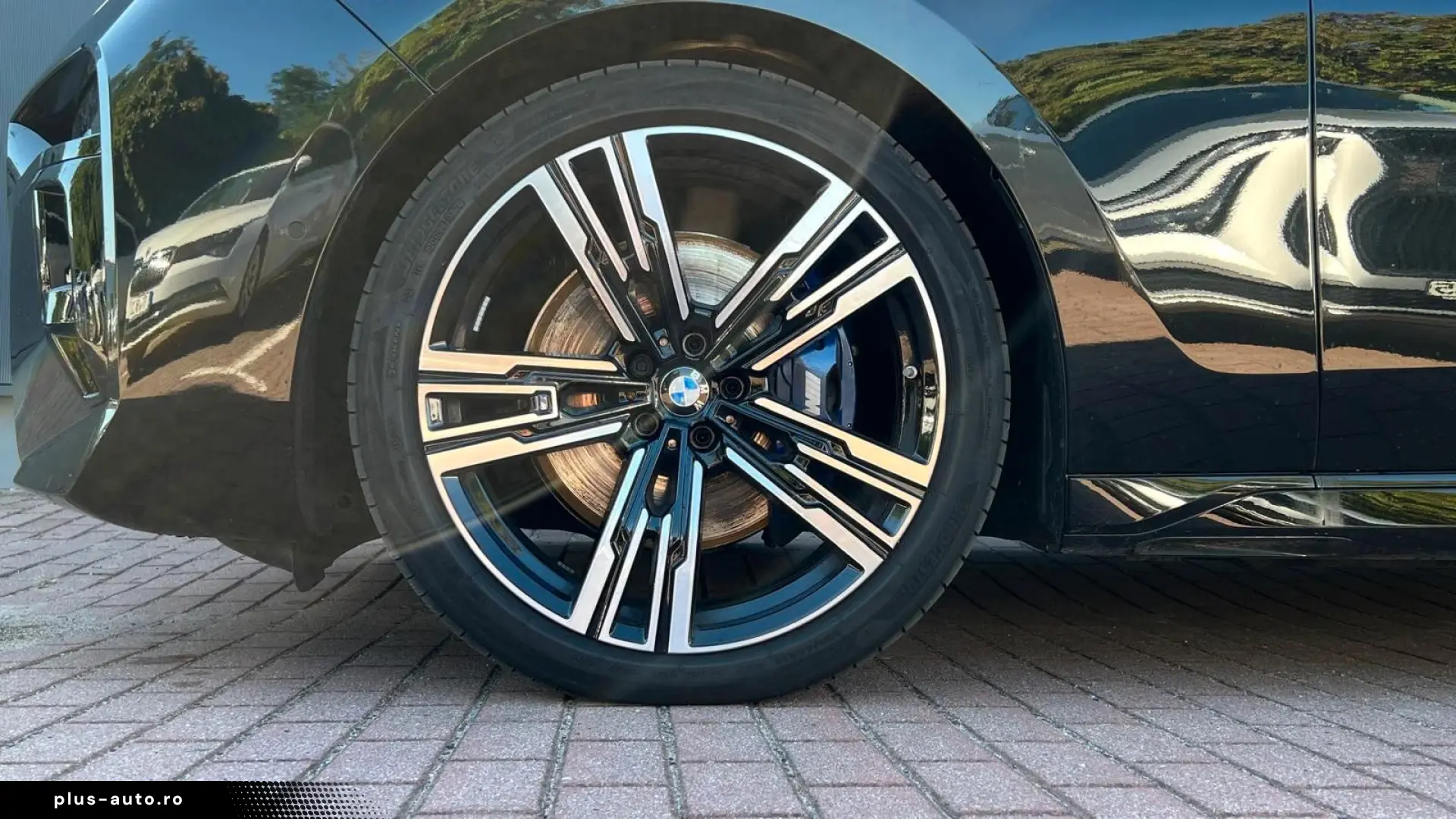 BMW 740d xDrive M Sport Pro   B&W • MASSAGE • SKY LOUNGE