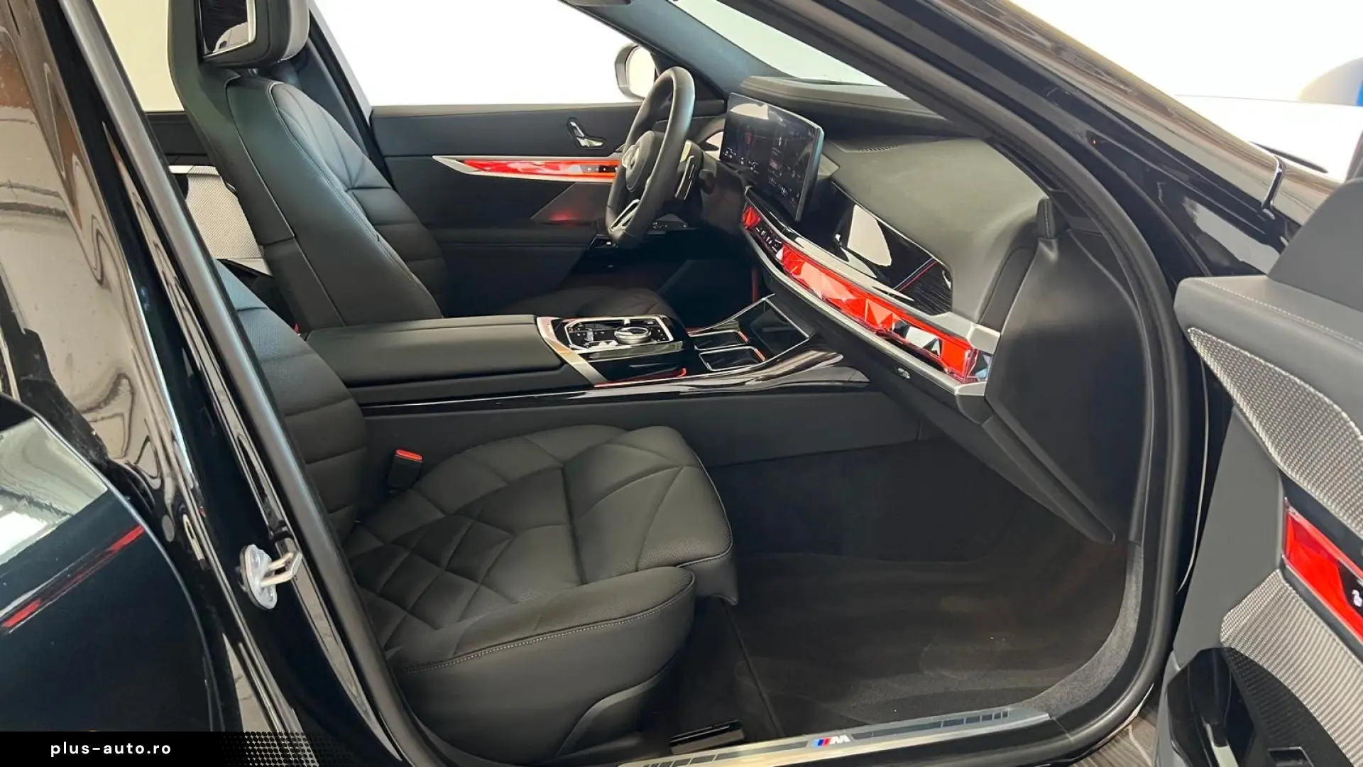 BMW 740d xDrive M Sport Pro   B&W • MASSAGE • SKY LOUNGE