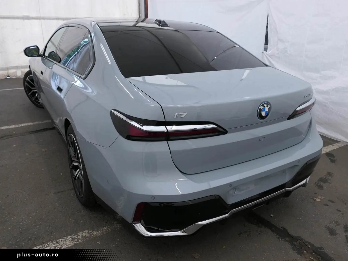 BMW i7 xDrive60 M Sport B&W Lounge TV Massage