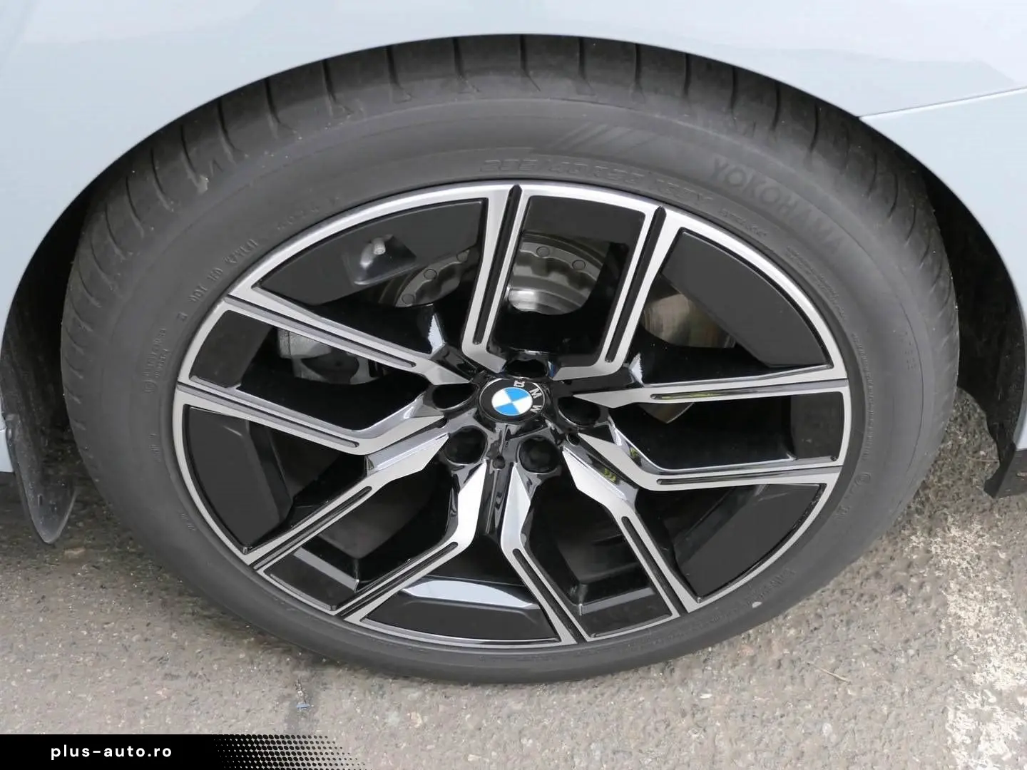 BMW i7 xDrive60 M Sport B&W Lounge TV Massage