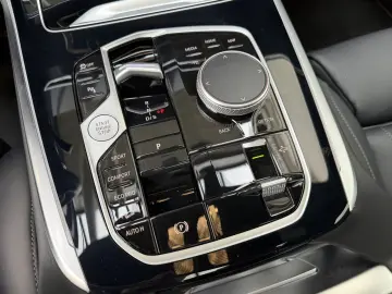 BMW X7 xDr40d M Sport Pro AHK Sitzlüftung ACC Integr