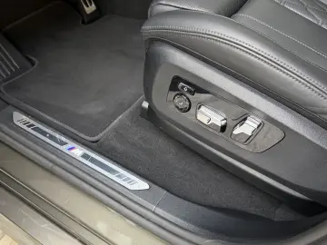 BMW X7 xDr40d M Sport Pro AHK Sitzlüftung ACC Integr