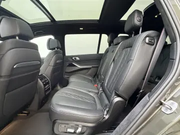 BMW X7 xDr40d M Sport Pro AHK Sitzlüftung ACC Integr