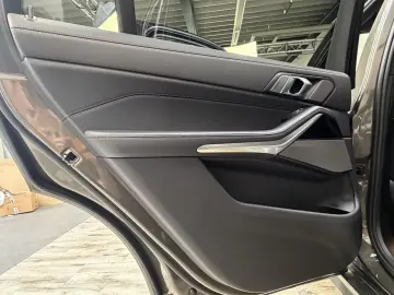 BMW X7 xDr40d M Sport Pro AHK Sitzlüftung ACC Integr