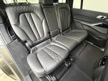 BMW X7 xDr40d M Sport Pro AHK Sitzlüftung ACC Integr