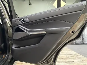 BMW X7 xDr40d M Sport Pro AHK Sitzlüftung ACC Integr
