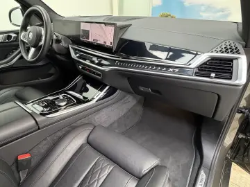 BMW X7 xDr40d M Sport Pro AHK Sitzlüftung ACC Integr