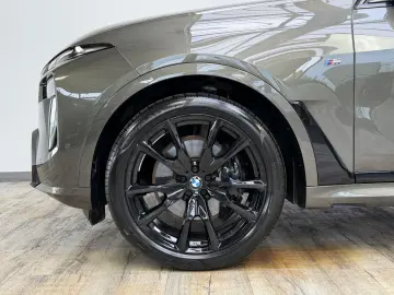 BMW X7 xDr40d M Sport Pro AHK Sitzlüftung ACC Integr