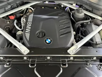 BMW X7 xDr40d M Sport Pro AHK Sitzlüftung ACC Integr