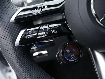 MERCEDES-BENZ SL 43 AMG PREMIUM PLUS DIST MASSAGE SITZKLIMA