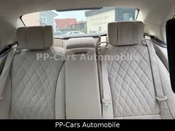 MERCEDES-BENZ S 500 4M Exklusiv FondE. TV HaL LEDER …