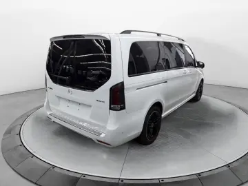 MERCEDES-BENZ V 300 d 4MATIC EXCLUSIVE AMG Panorama AHK2 5to
