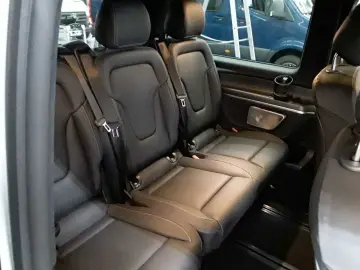 MERCEDES-BENZ V 300 d 4MATIC EXCLUSIVE AMG Panorama AHK2 5to