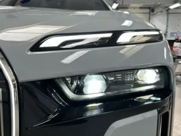 BMW i7 eDrive 50 M Sport FondEnt Pano.HuD RFK360 B&W