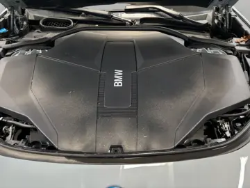 BMW i7 eDrive 50 M Sport FondEnt Pano.HuD RFK360 B&W