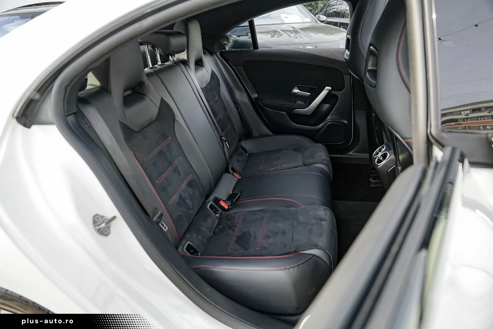 Mercedes-Benz Cla-180