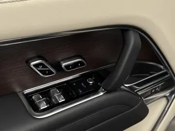 Land Rover Range Rover Autobiography