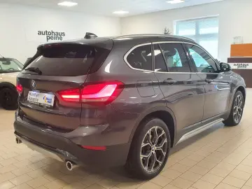 BMW X1xDri18d Aut HUD LEDerMemorStz Panor Kamer xLin